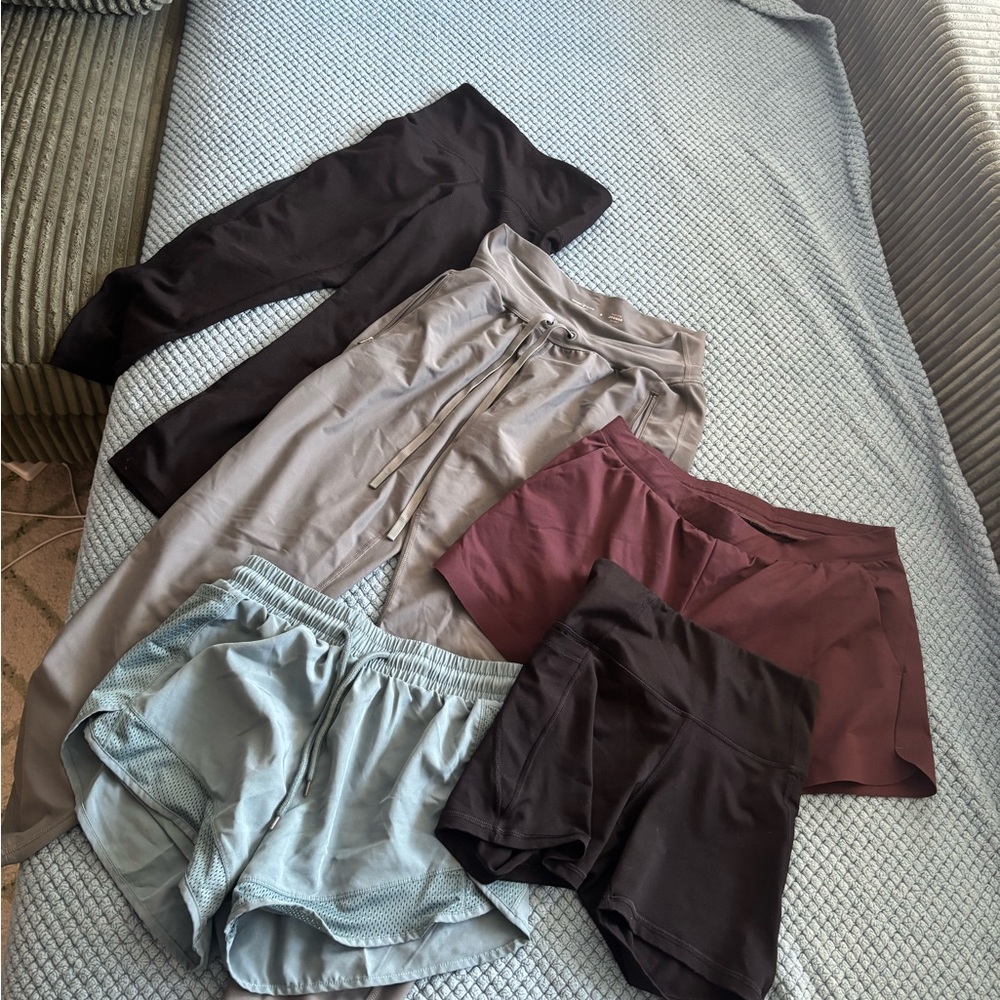 Women’s Active Shorts and Leggings bundle - Size small